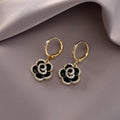 Lotus Black Elegant Earrings